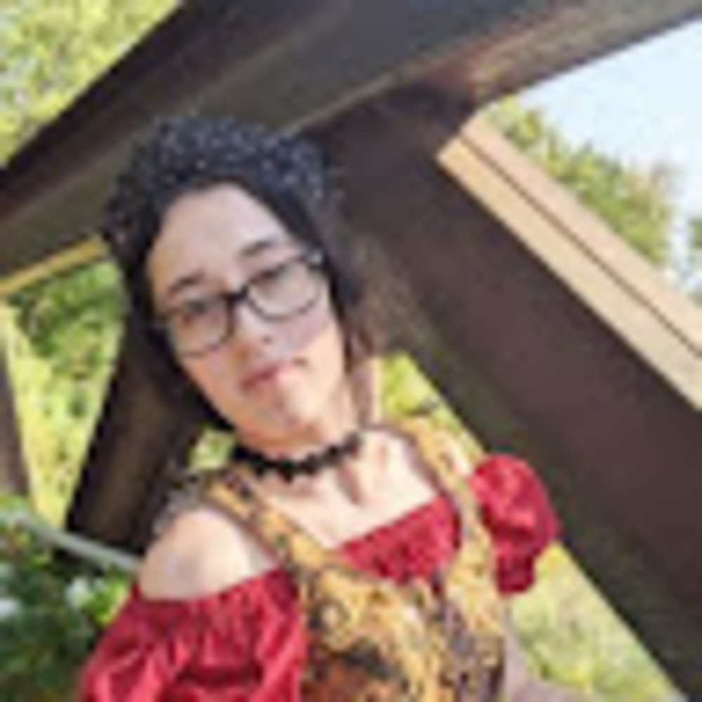 Meet your Posher, Alix